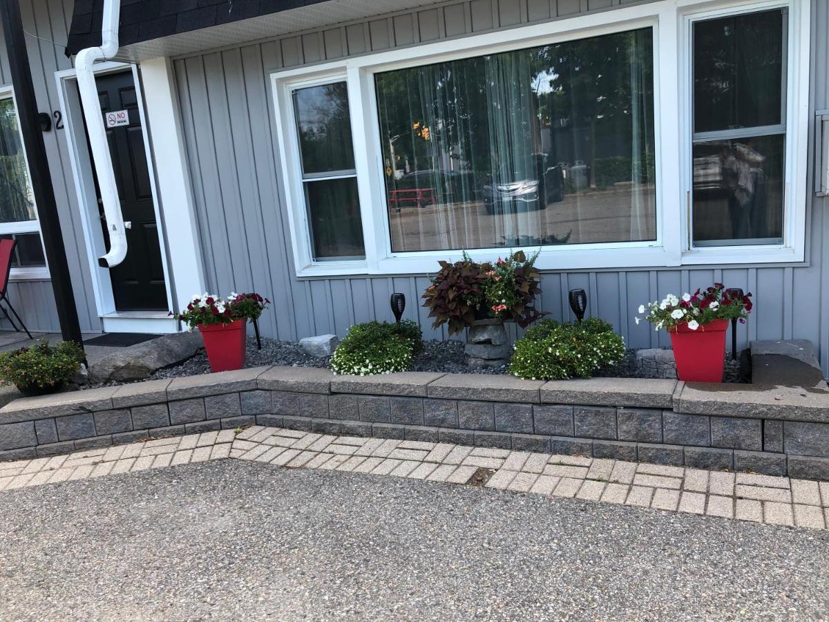 Bobcaygeon New Rockland Motel المظهر الخارجي الصورة
