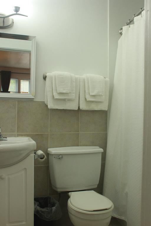 Bobcaygeon New Rockland Motel المظهر الخارجي الصورة