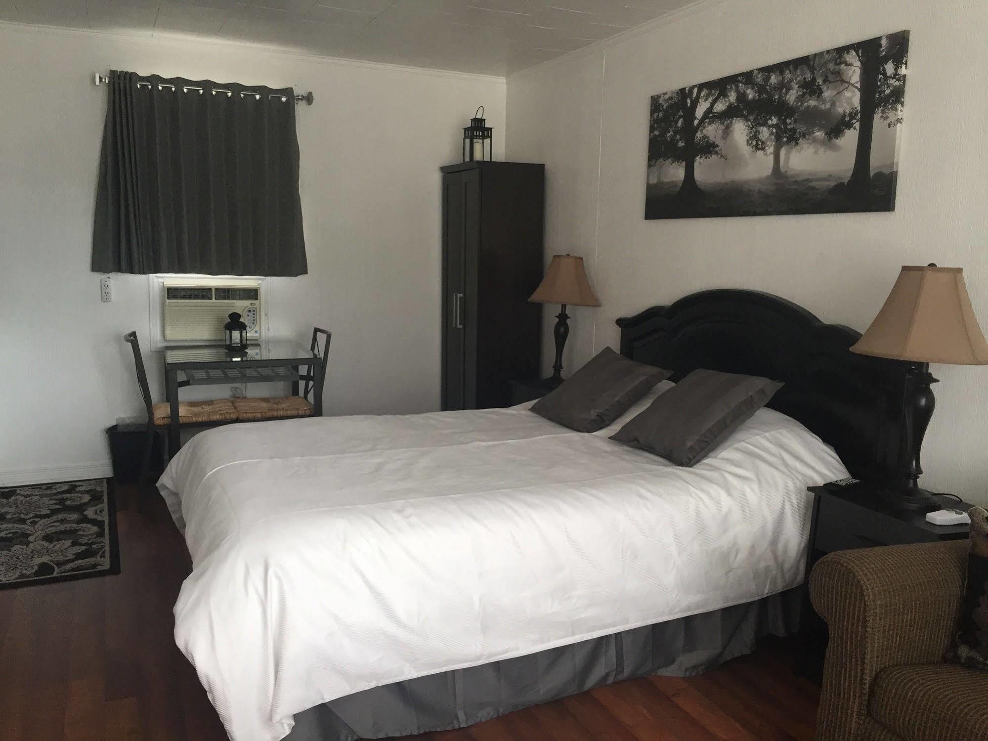 Bobcaygeon New Rockland Motel المظهر الخارجي الصورة