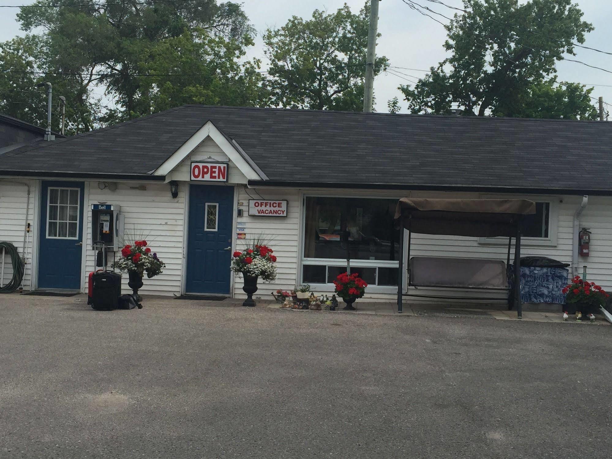Bobcaygeon New Rockland Motel المظهر الخارجي الصورة